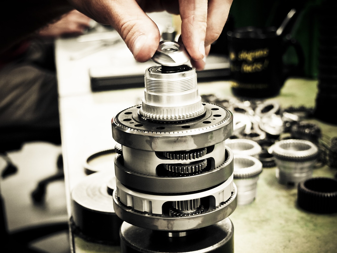 防封电销卡:炒股开户平台有哪些